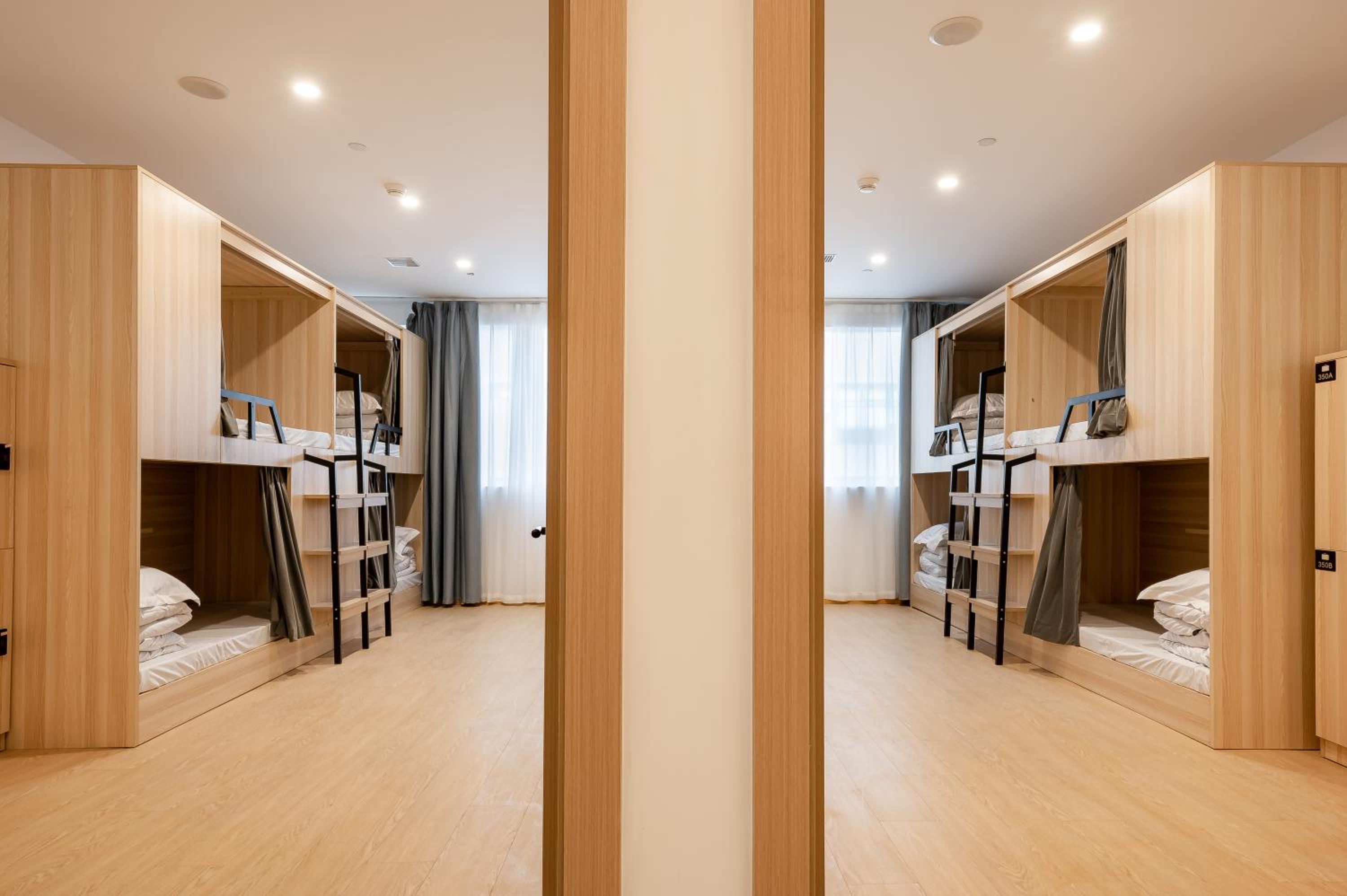 Dayin Youth Hostel - Old Town & People's Square& Rail Hub -Social Area -Bar -Café -Gym -Free Laundry Luggage Storage -24H Front Desk -English Service