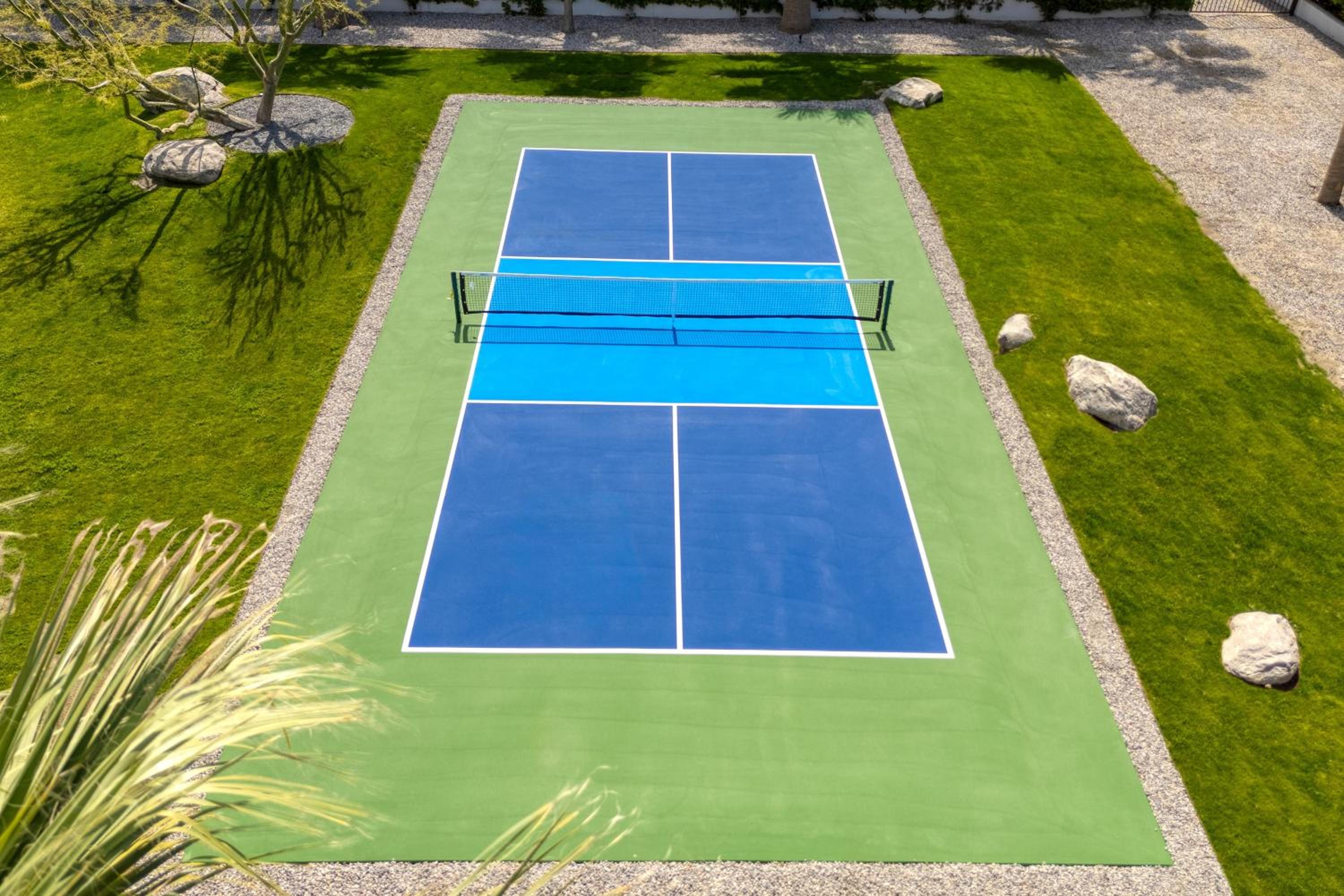 AvantStay Polo Villa Halo Pickleball Putting Green Sleeps 28