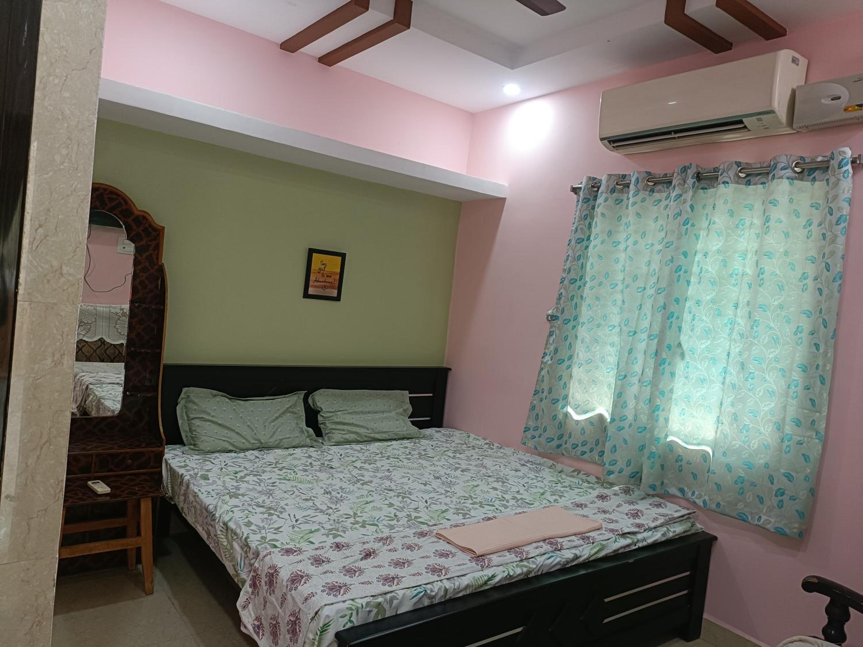SREENIVASA HOME STAY
