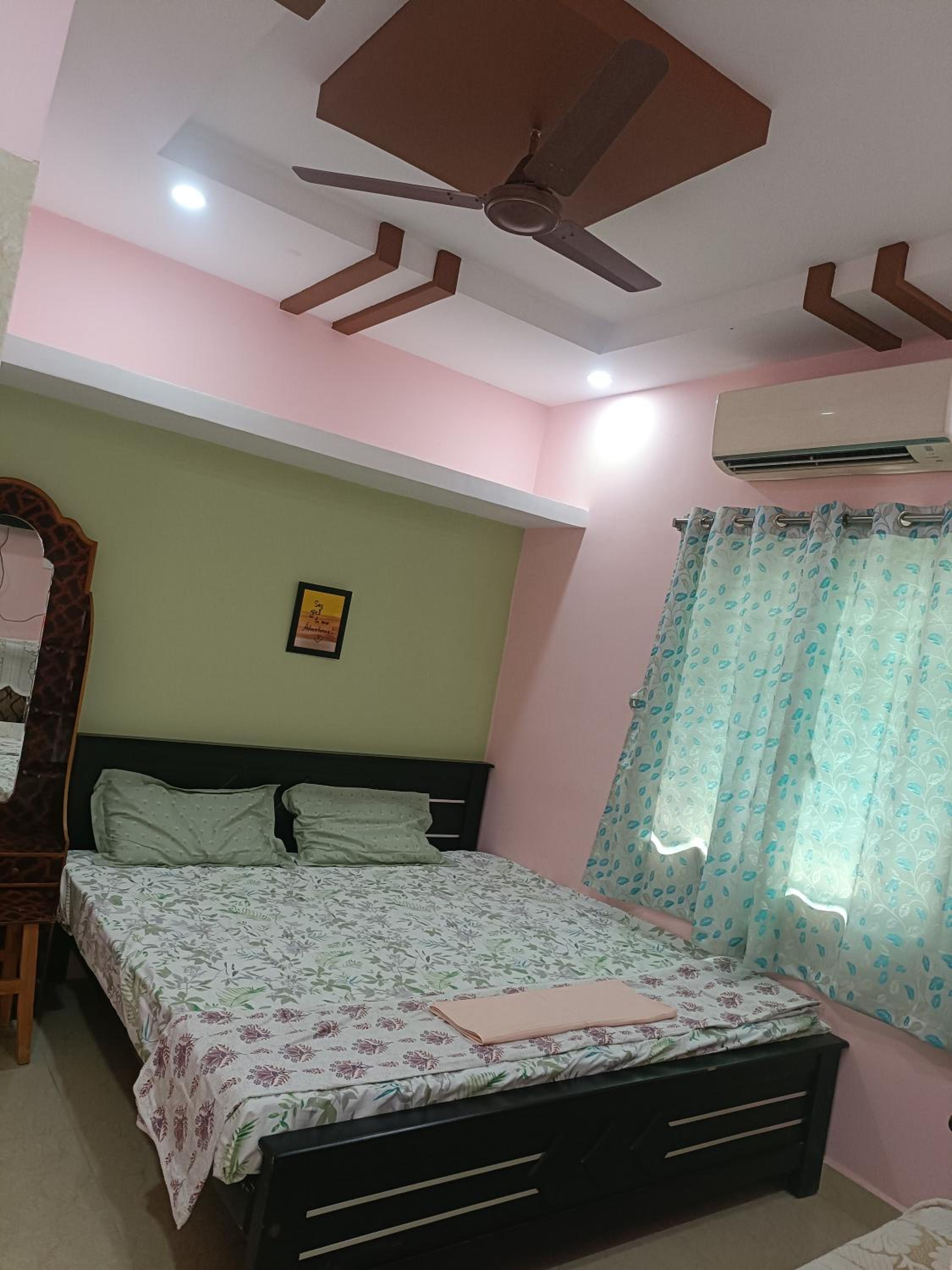 SREENIVASA HOME STAY