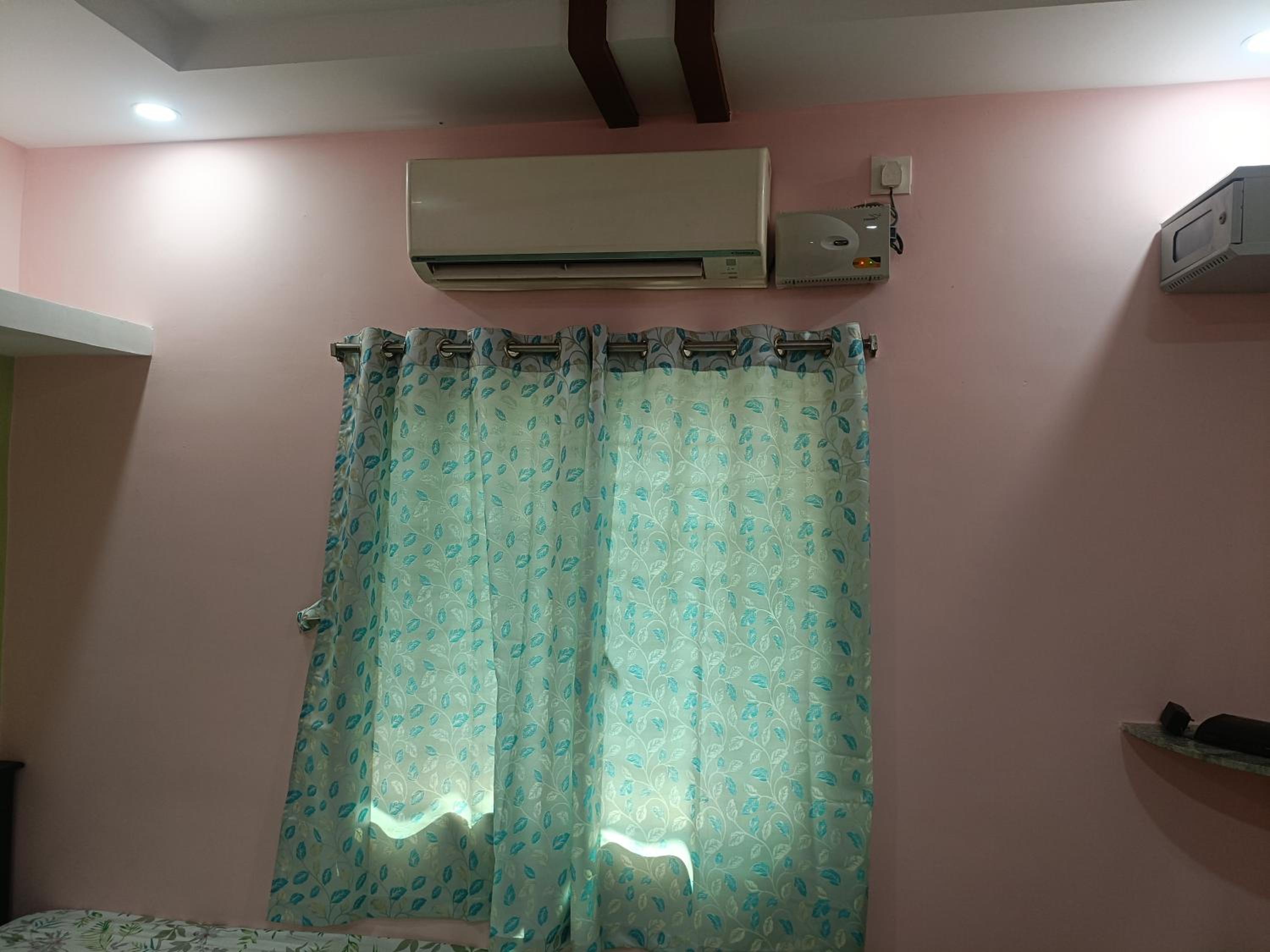 SREENIVASA HOME STAY