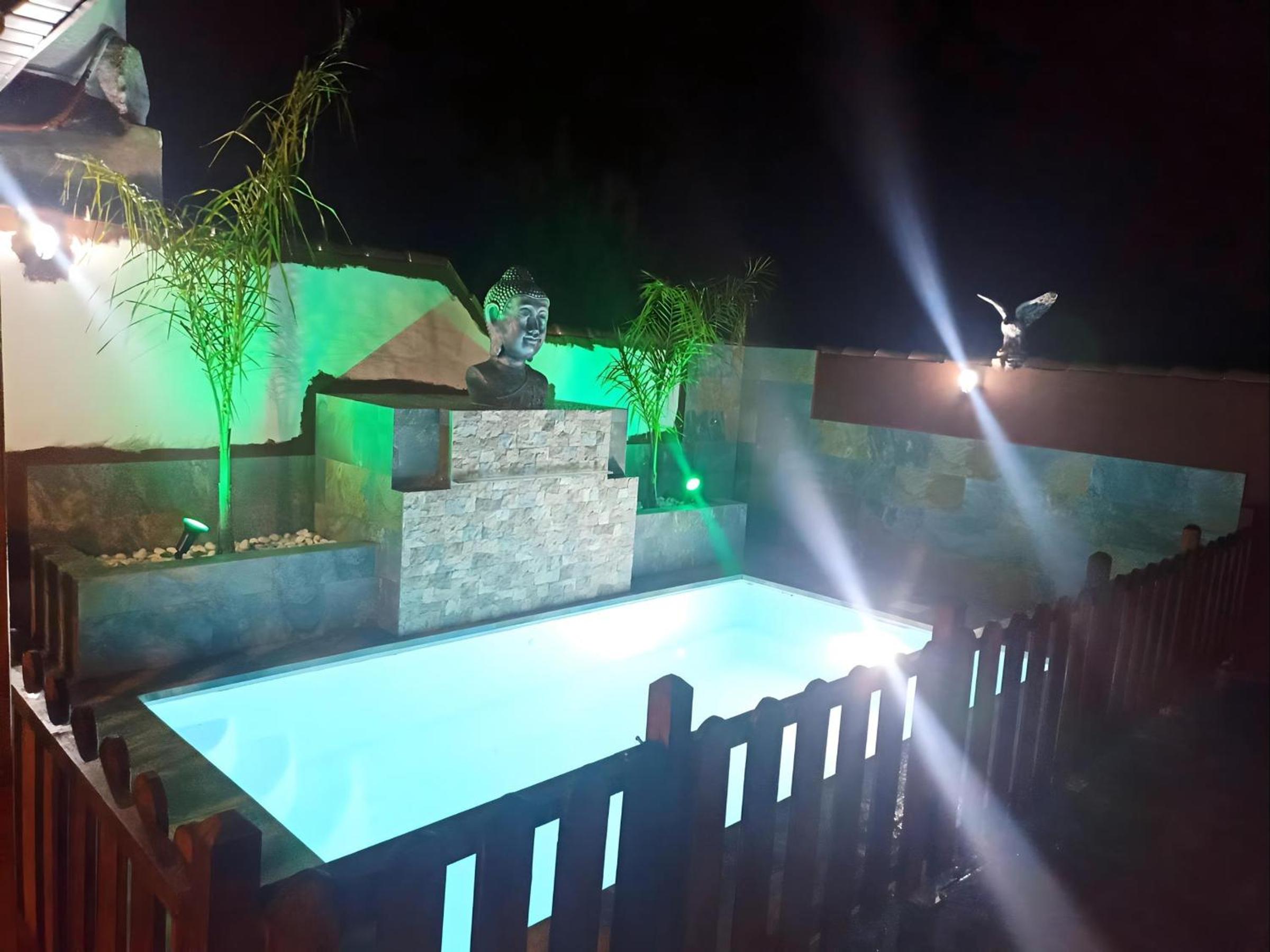 Chalet Familiar con Piscina Privada en Conil de la Frontera, Ideal para Vacaciones - ES-180-300 view 2