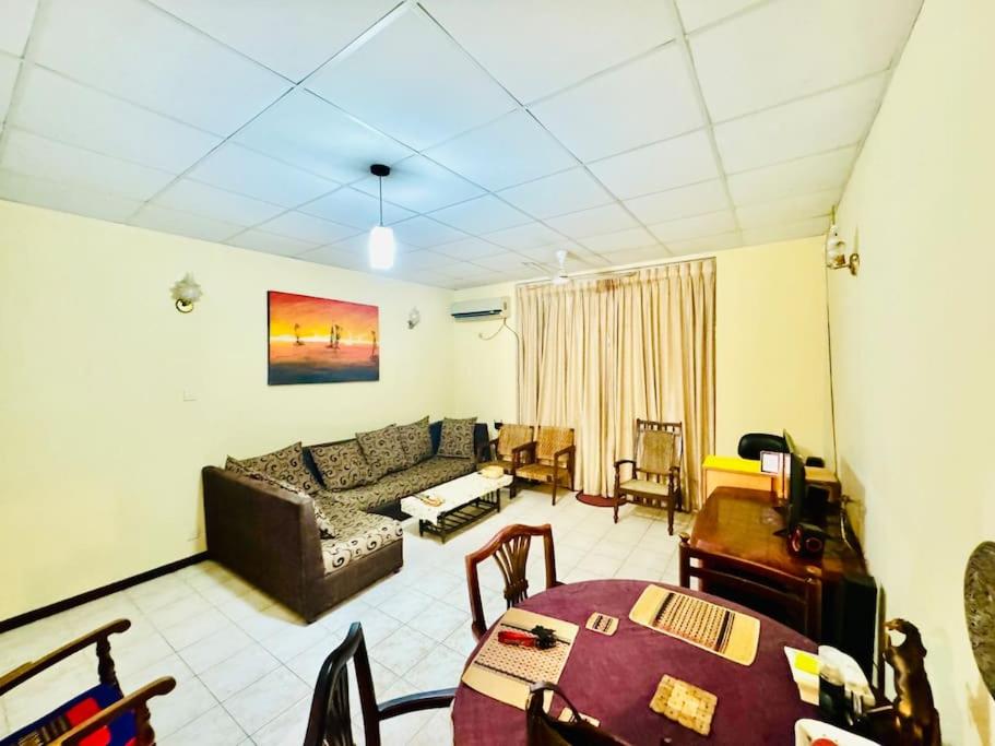 Budget Apartment Startfordhill Residencies