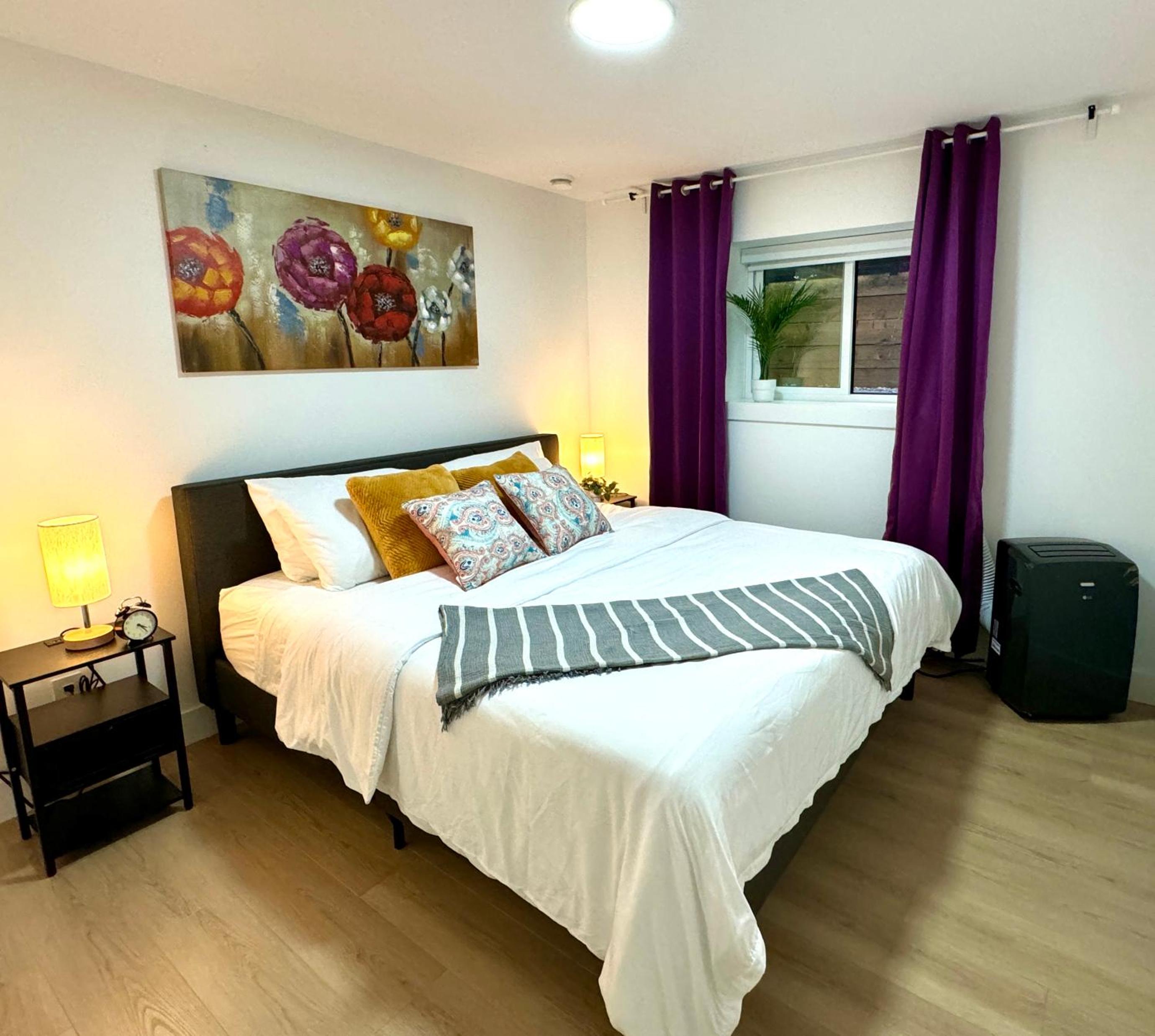 NEST- Modern 2BR Basement Retreat in South Surrey