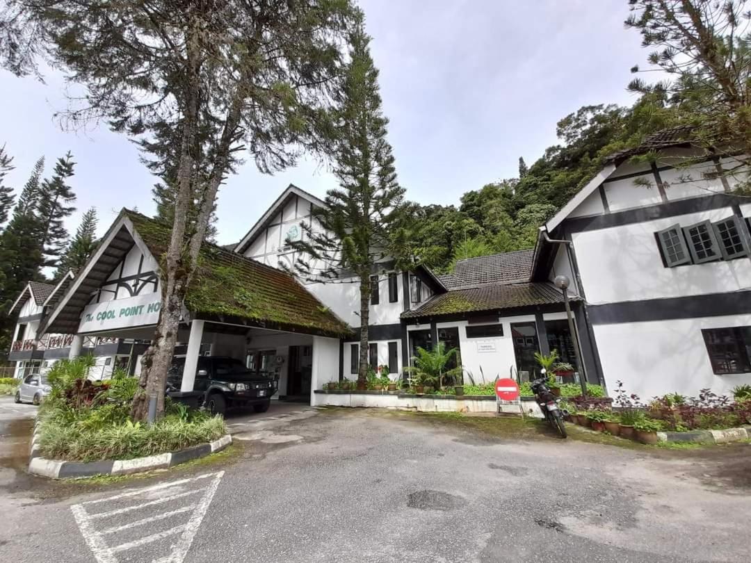 Hillside cottage tulip room with loteng photo 4