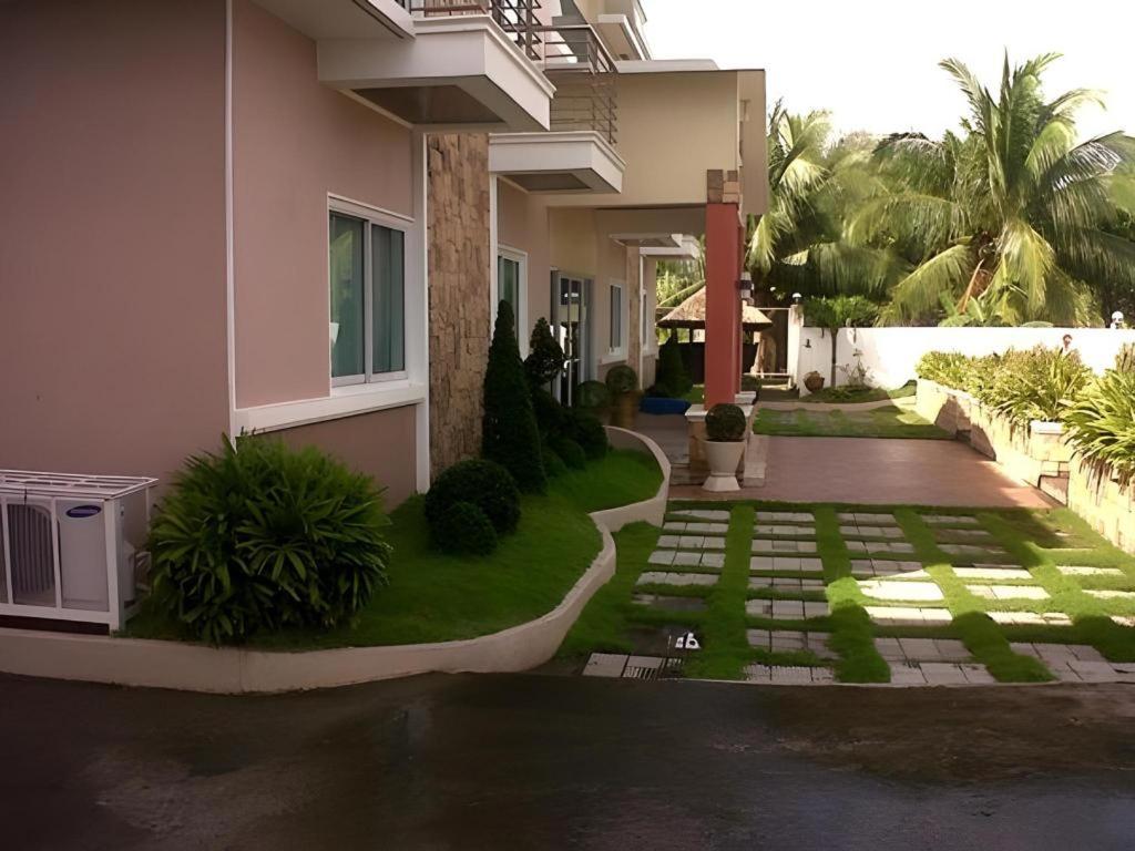 Regal Plaza Hotel