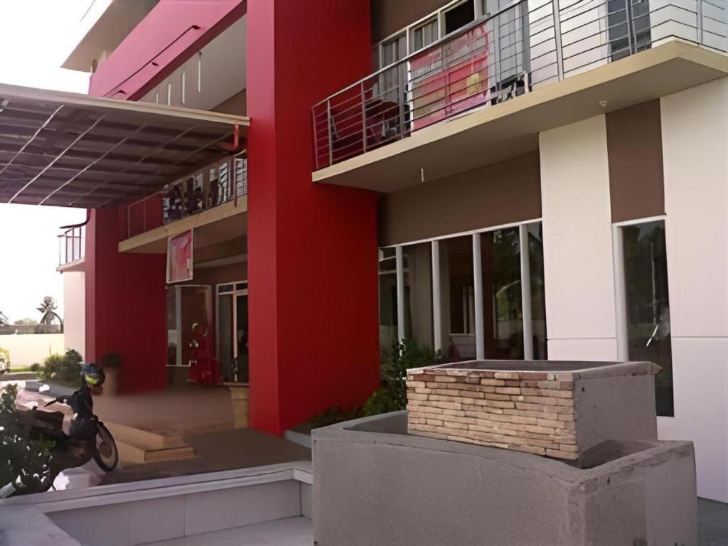 Regal Plaza Hotel