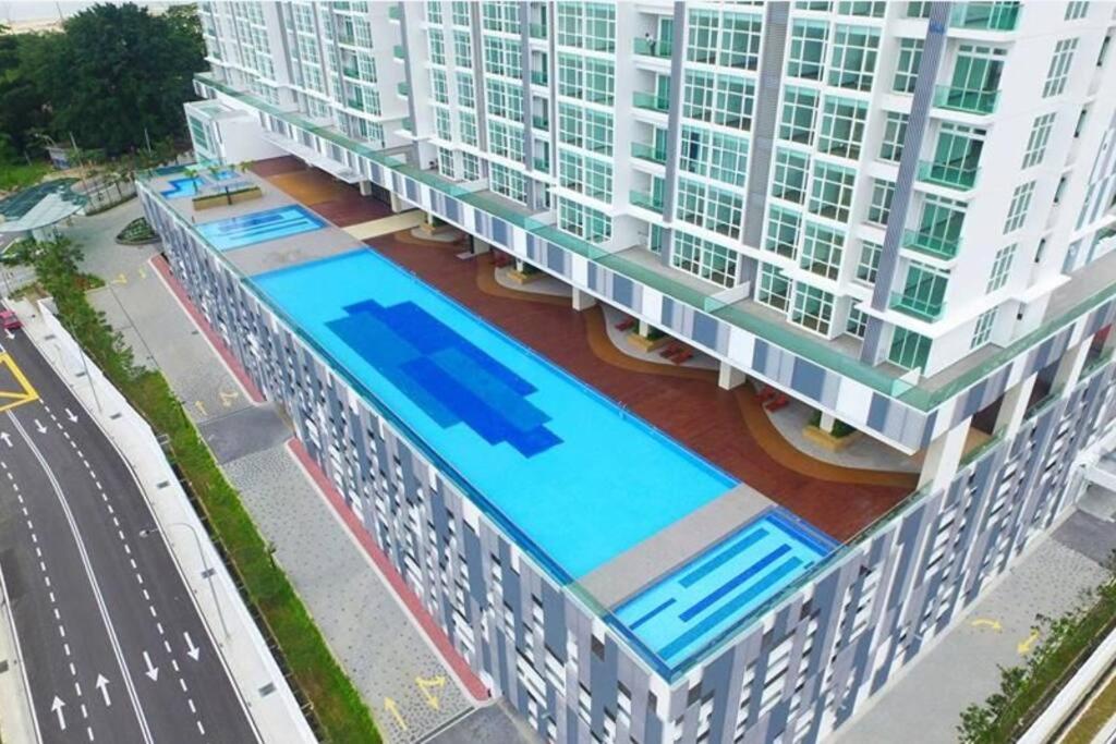 Delight Homestay Paragon Residences