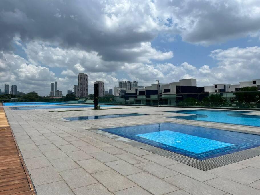Delight Homestay Paragon Residences