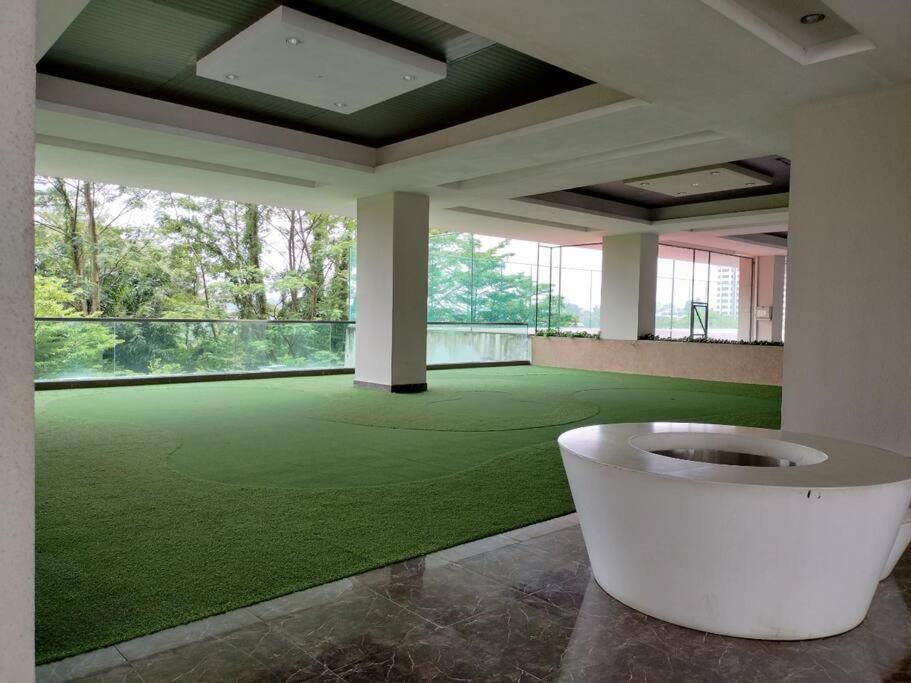 Delight Homestay Paragon Residences