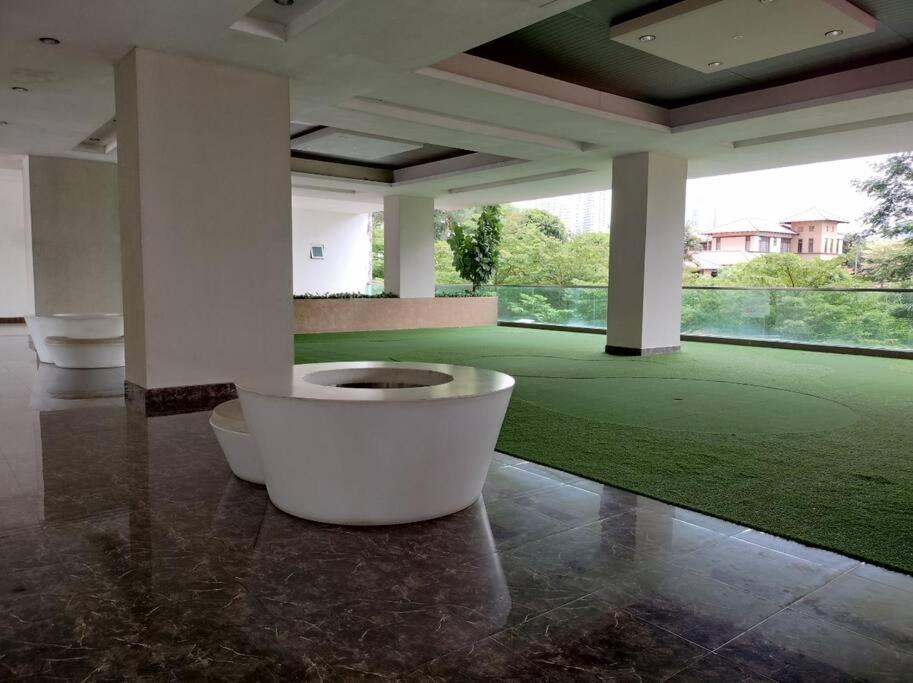 Delight Homestay Paragon Residences