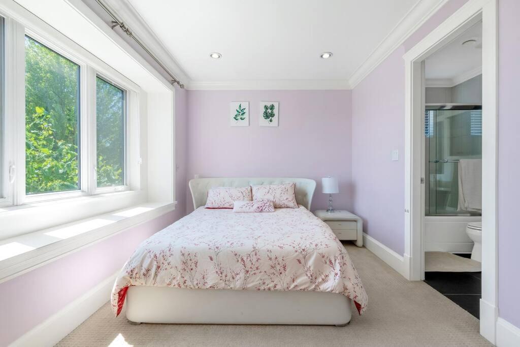 Luxury 4-Bedroom Family Home