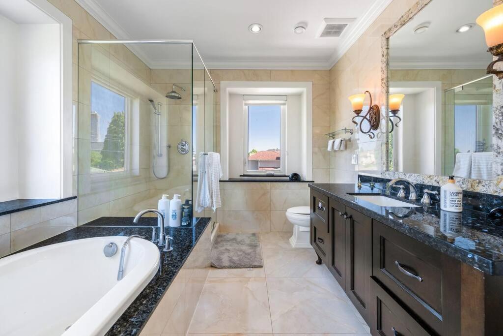 Luxury 4-Bedroom Family Home