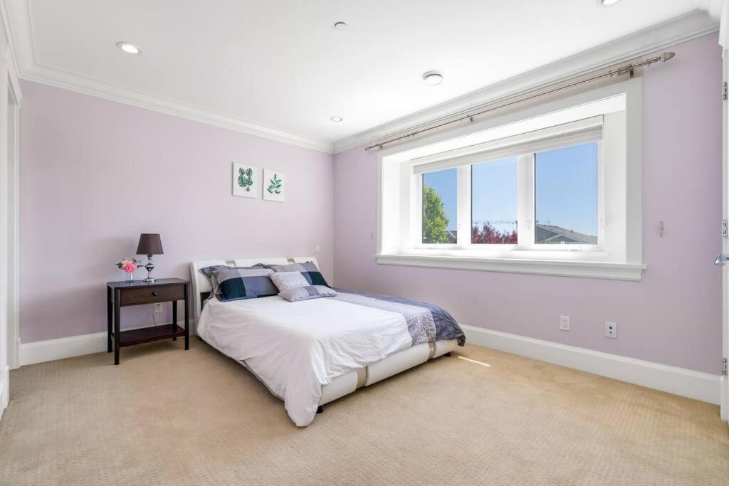 Luxury 4-Bedroom Family Home
