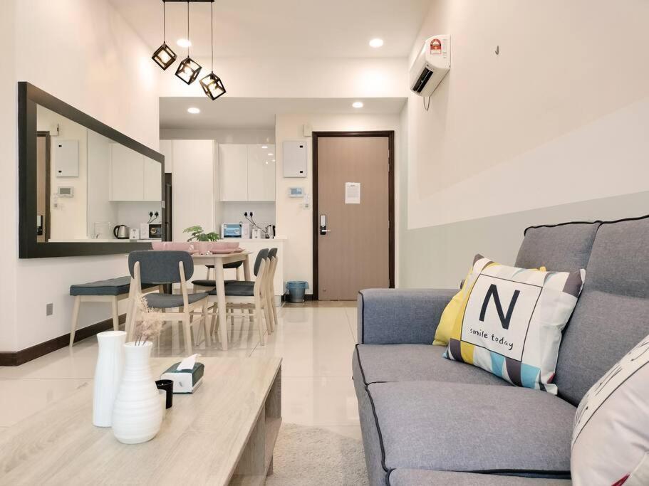 Delight Homestay Paragon Residences