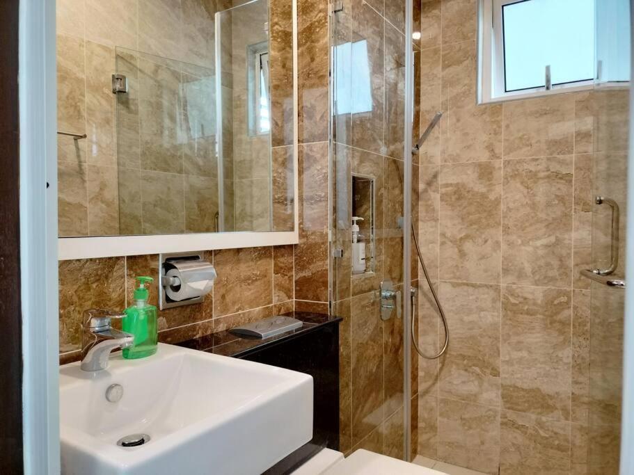 Delight Homestay Paragon Residences