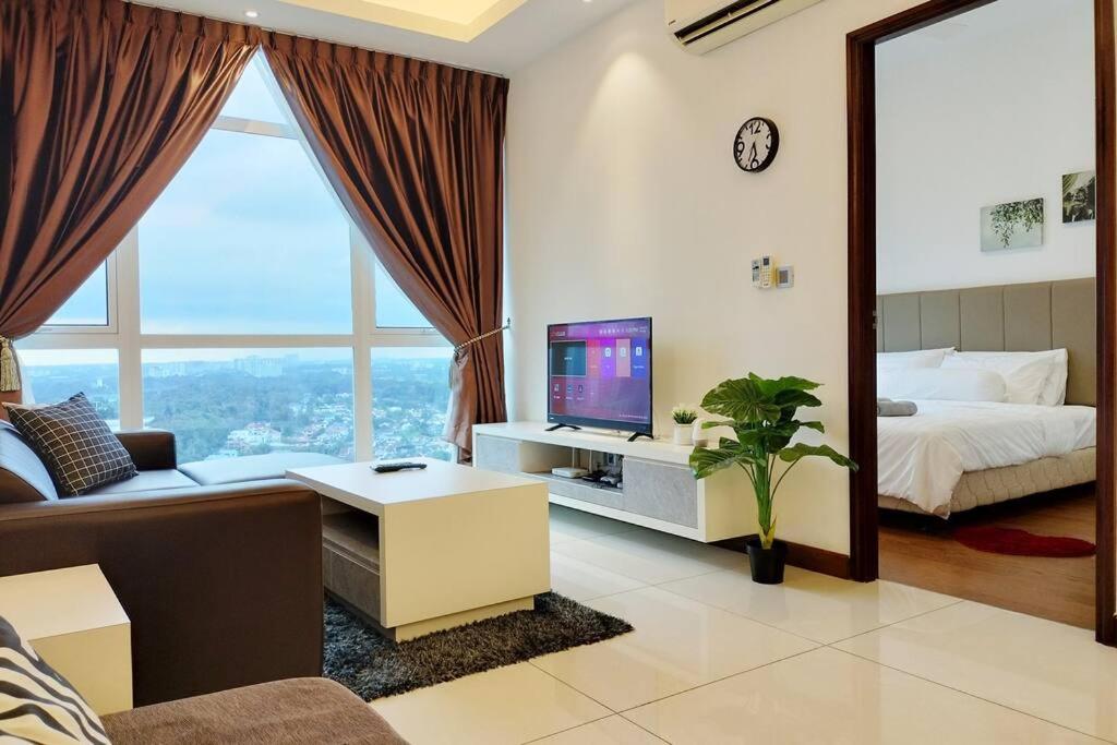 Delight Homestay Paragon Residences
