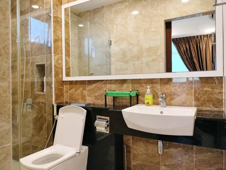 Delight Homestay Paragon Residences