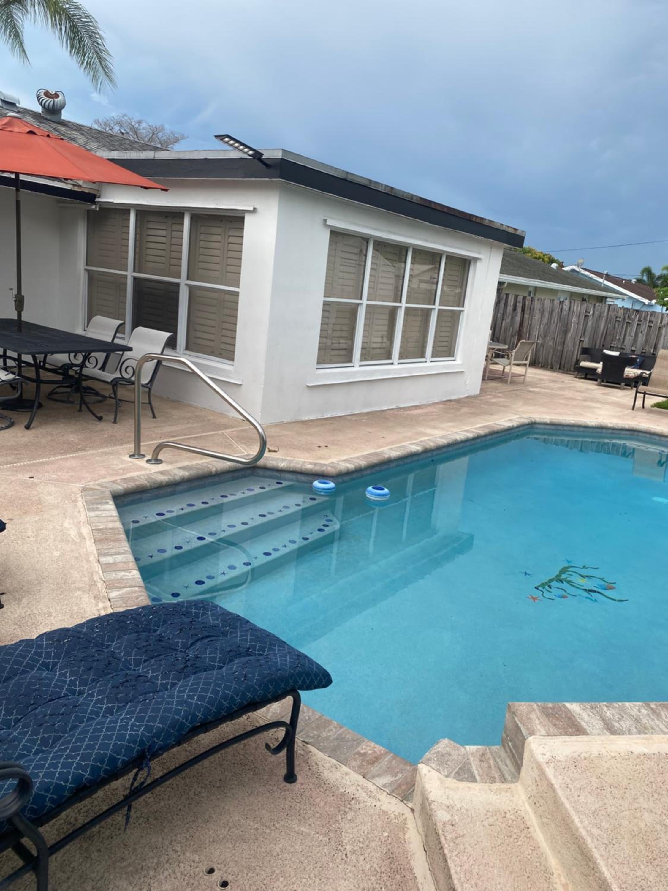 West Palm Beach Vacations - Prime Location W/Pool - Property Image 2