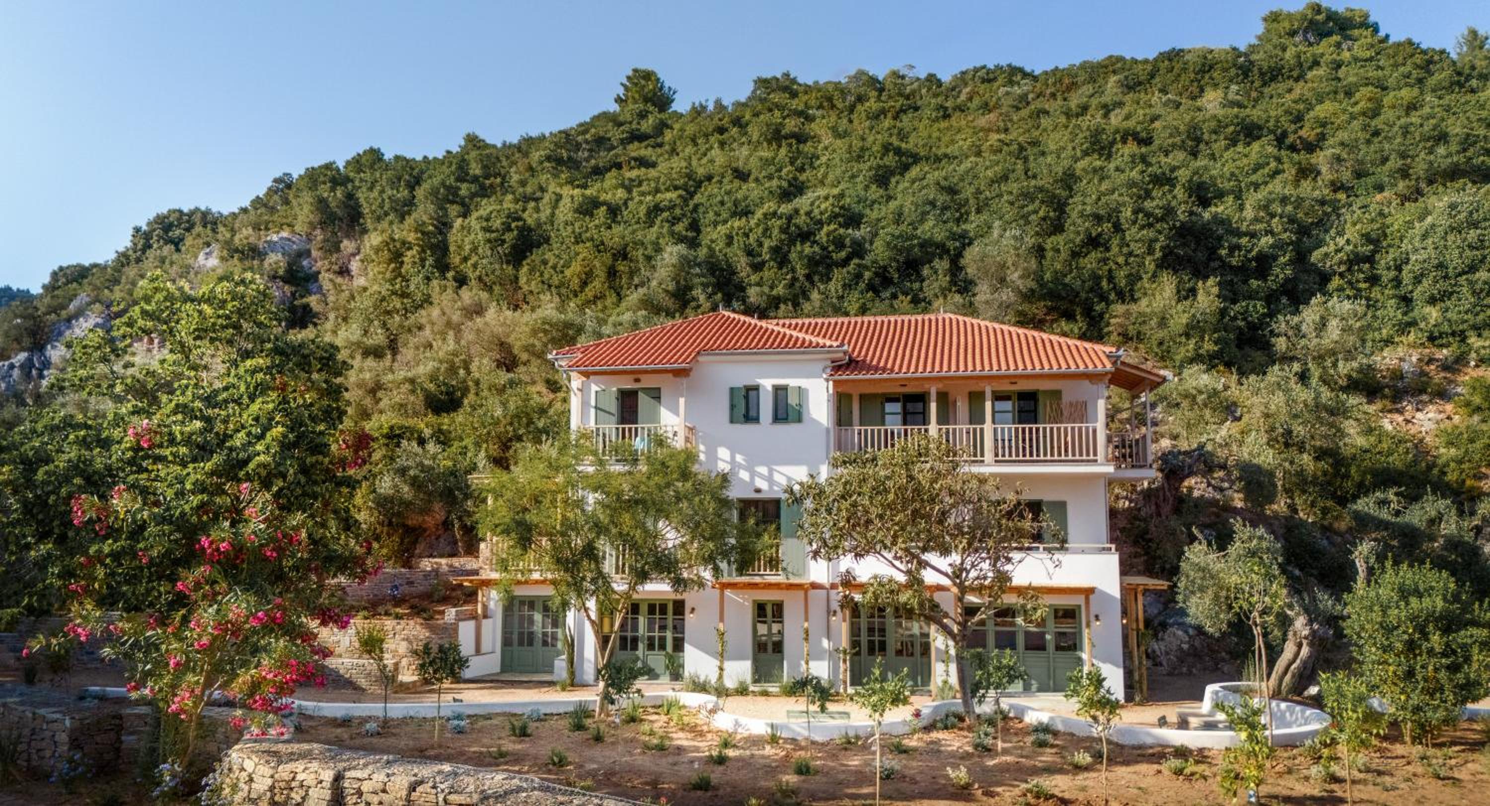 Hotel Pelikastri - Image 1