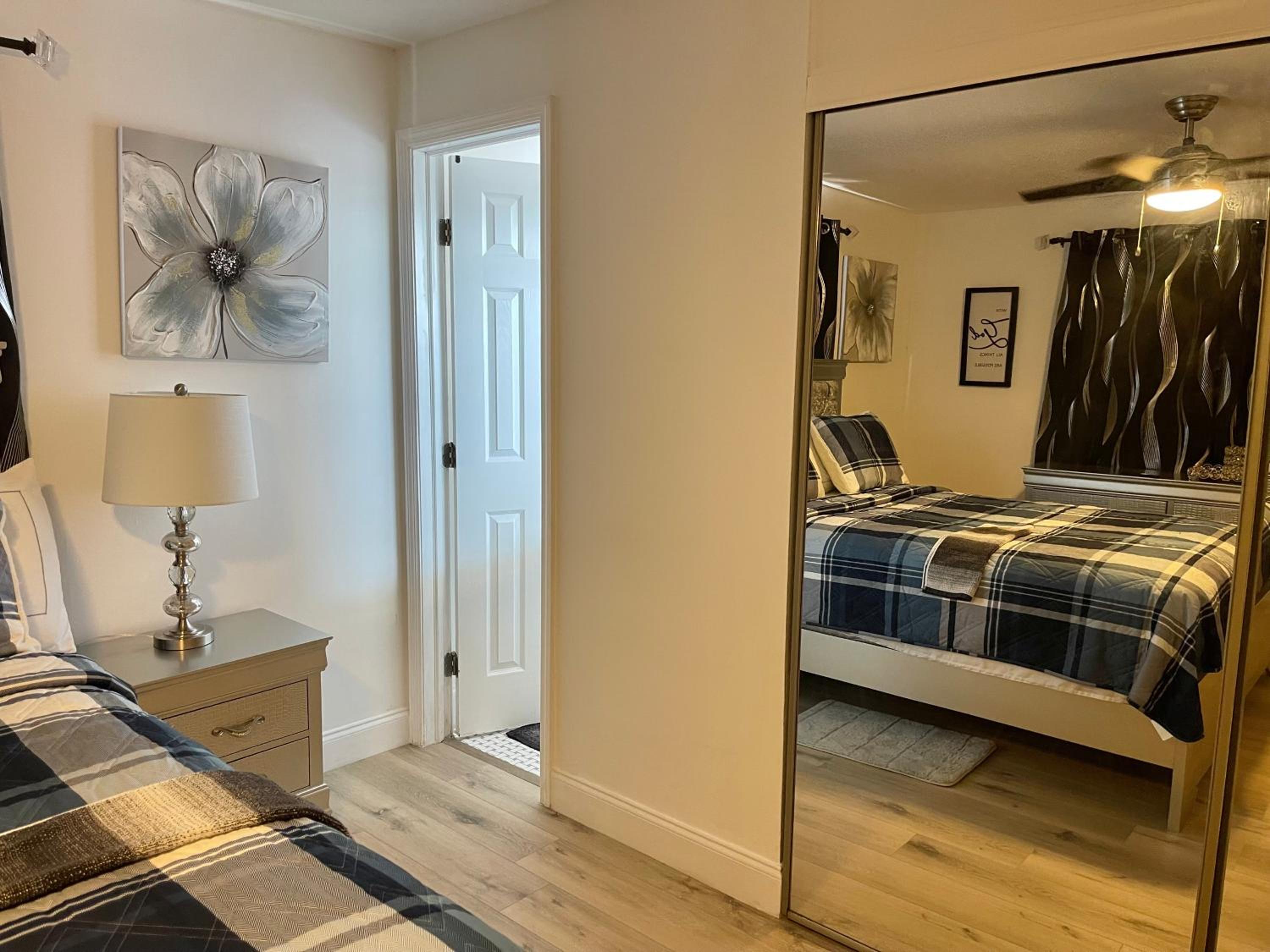 Prime Location W/Pool - Property Image 5