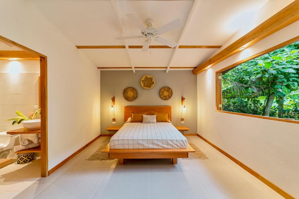 SIREN SANCTUARY Resort