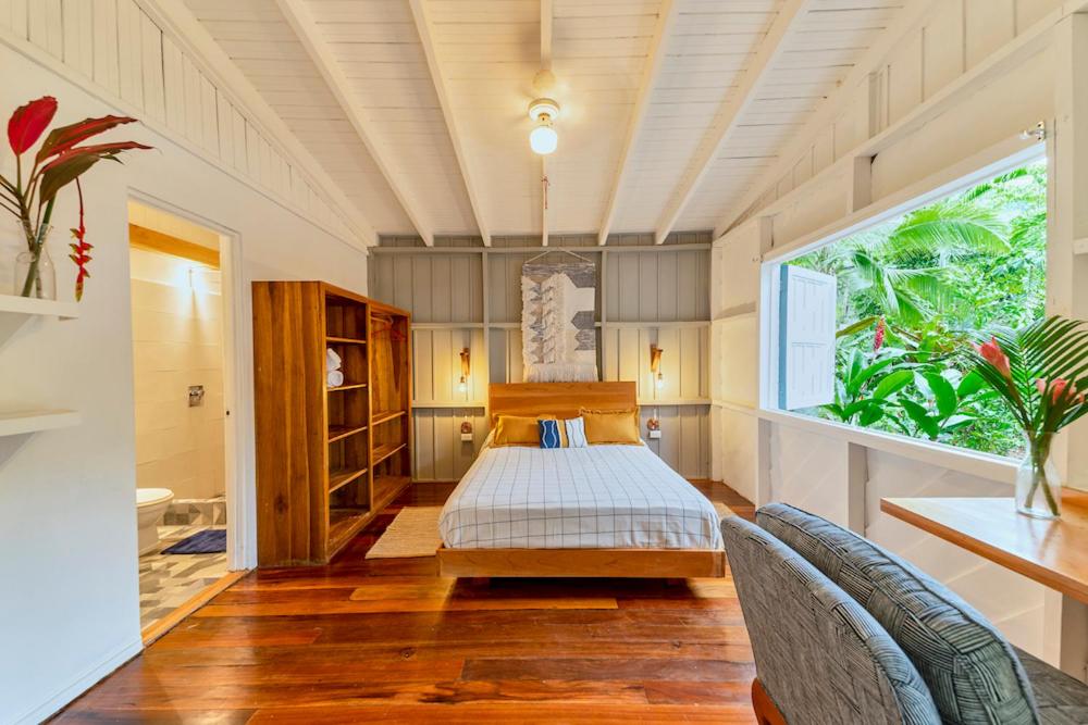 SIREN SANCTUARY Resort