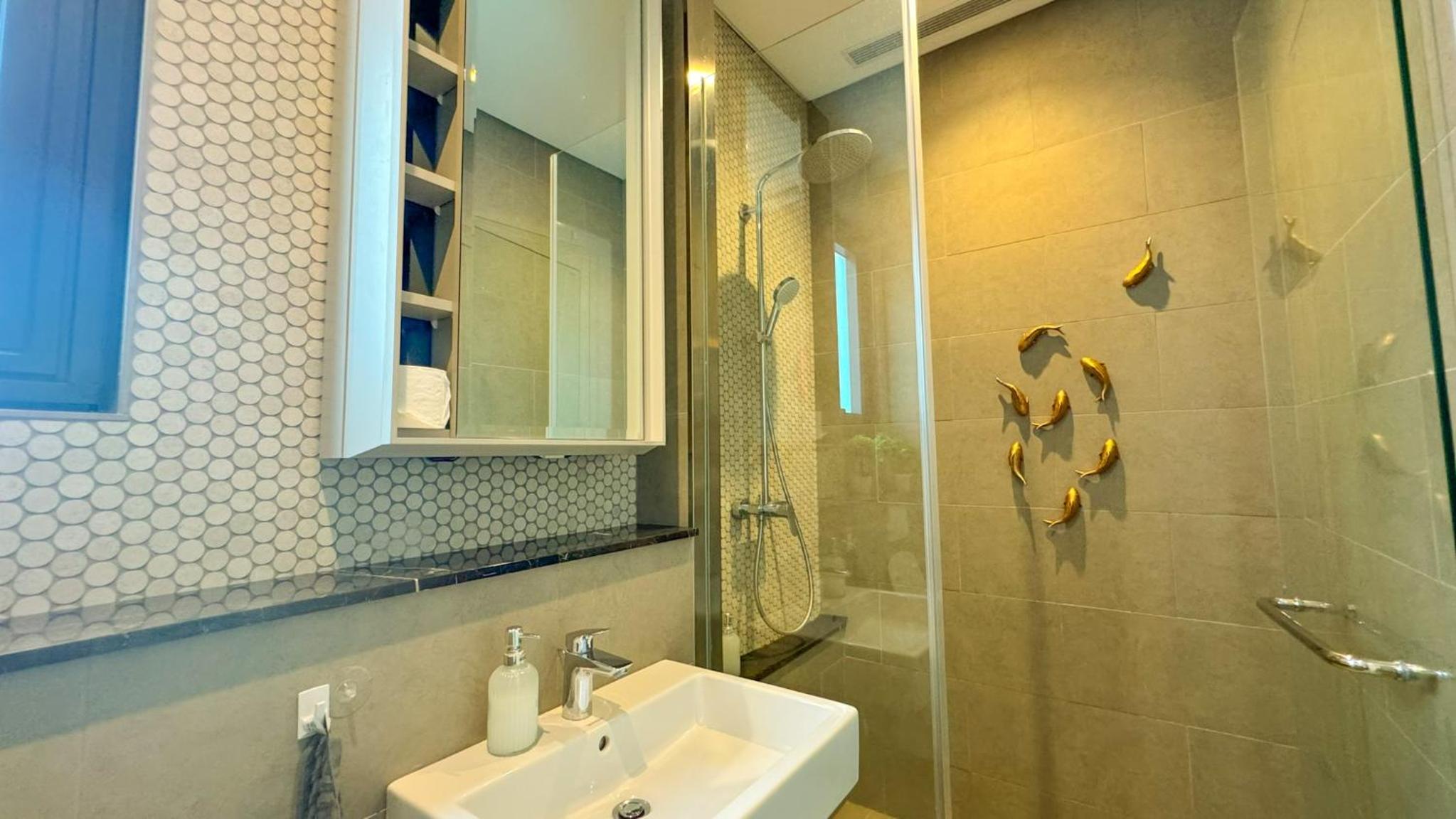 Beachside Pineapple Retreat Suites