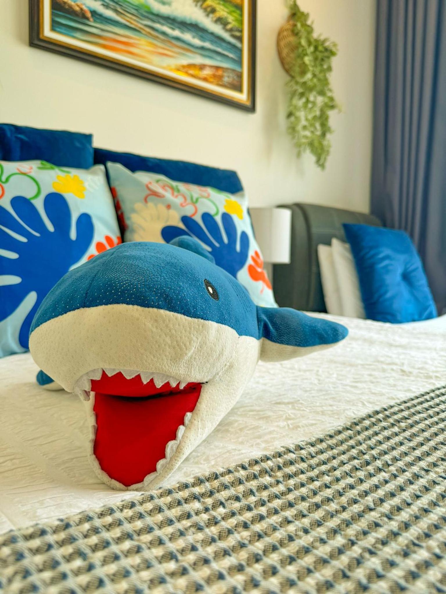Beachside Pineapple Retreat Suites