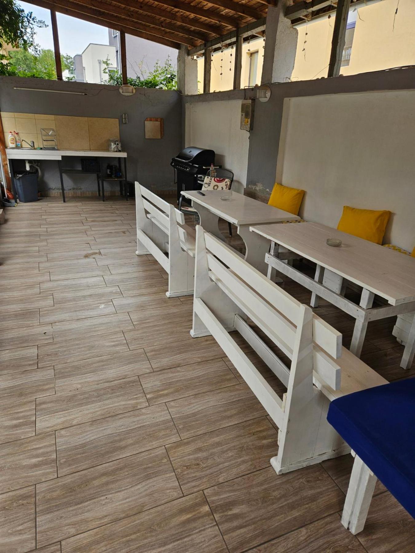 Guest House Petrovi