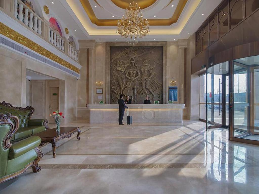 Vienna Hotel Anhui Lujiang International Building Materials Market Wuzhong