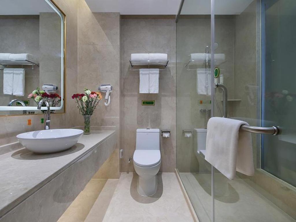 Vienna Hotel Anhui Lujiang International Building Materials Market Wuzhong