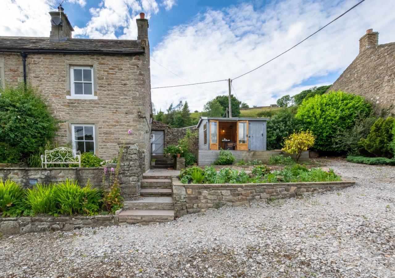 2 Bed in Low Row oc-ds059