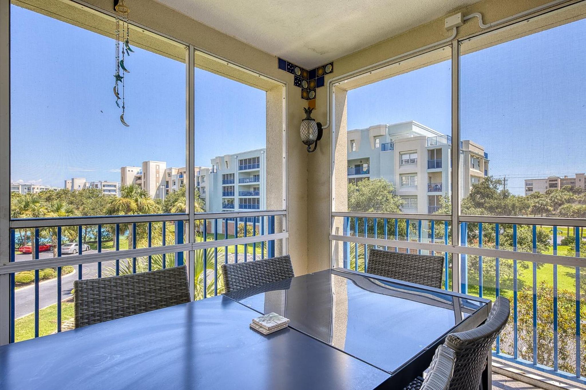 Titusville Vacations - Beautiful Bohemian themed condo with 32 corner unit with pond views. OW15-307 - Property Image 1