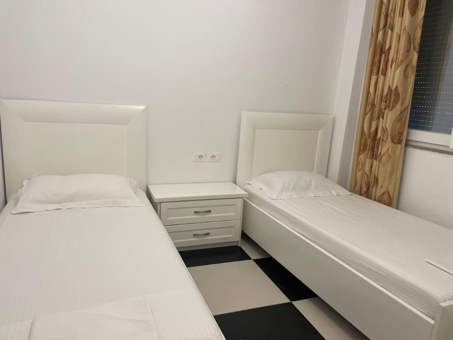 Apartament near beach, with garden