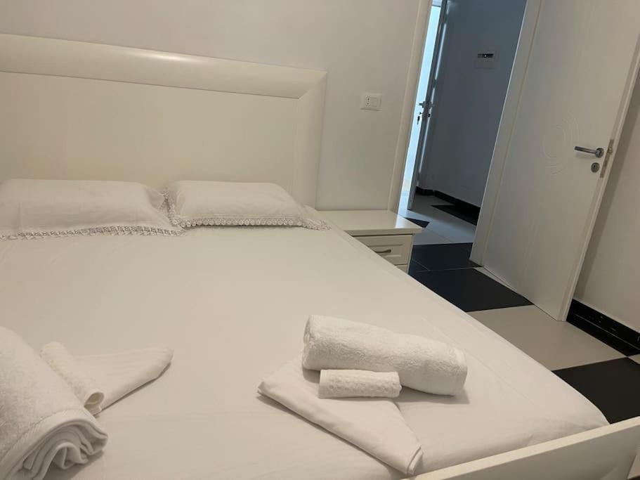 Apartament near beach, with garden