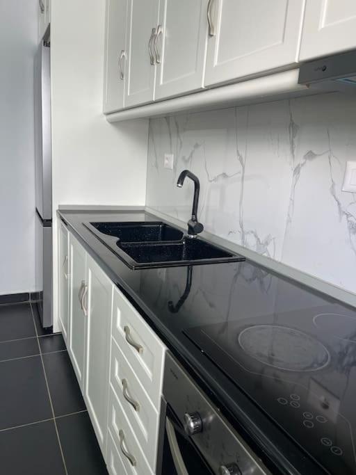 Apartament near beach, with garden