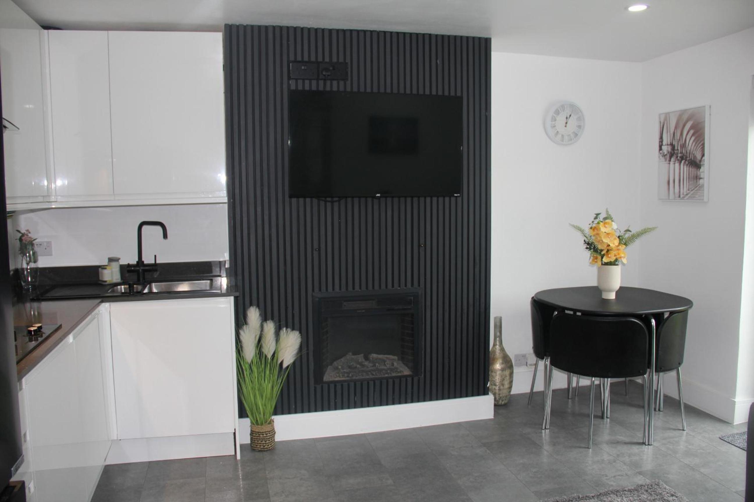 3 Bed house walking distance to Central line - Image 5