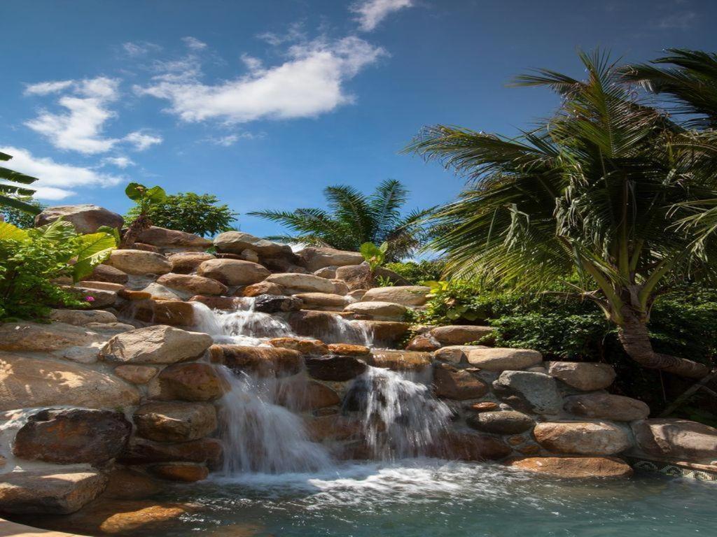 Sanya Haitang Bay Nantian Hot Spring Resort