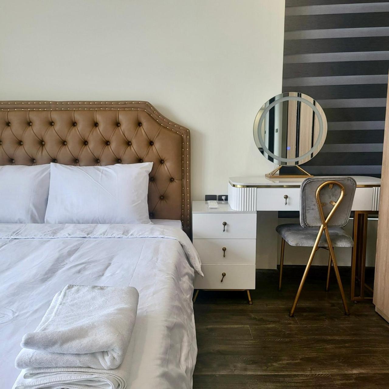 Prenium Han Jardin Apartment - Ngoai Giao Đoan