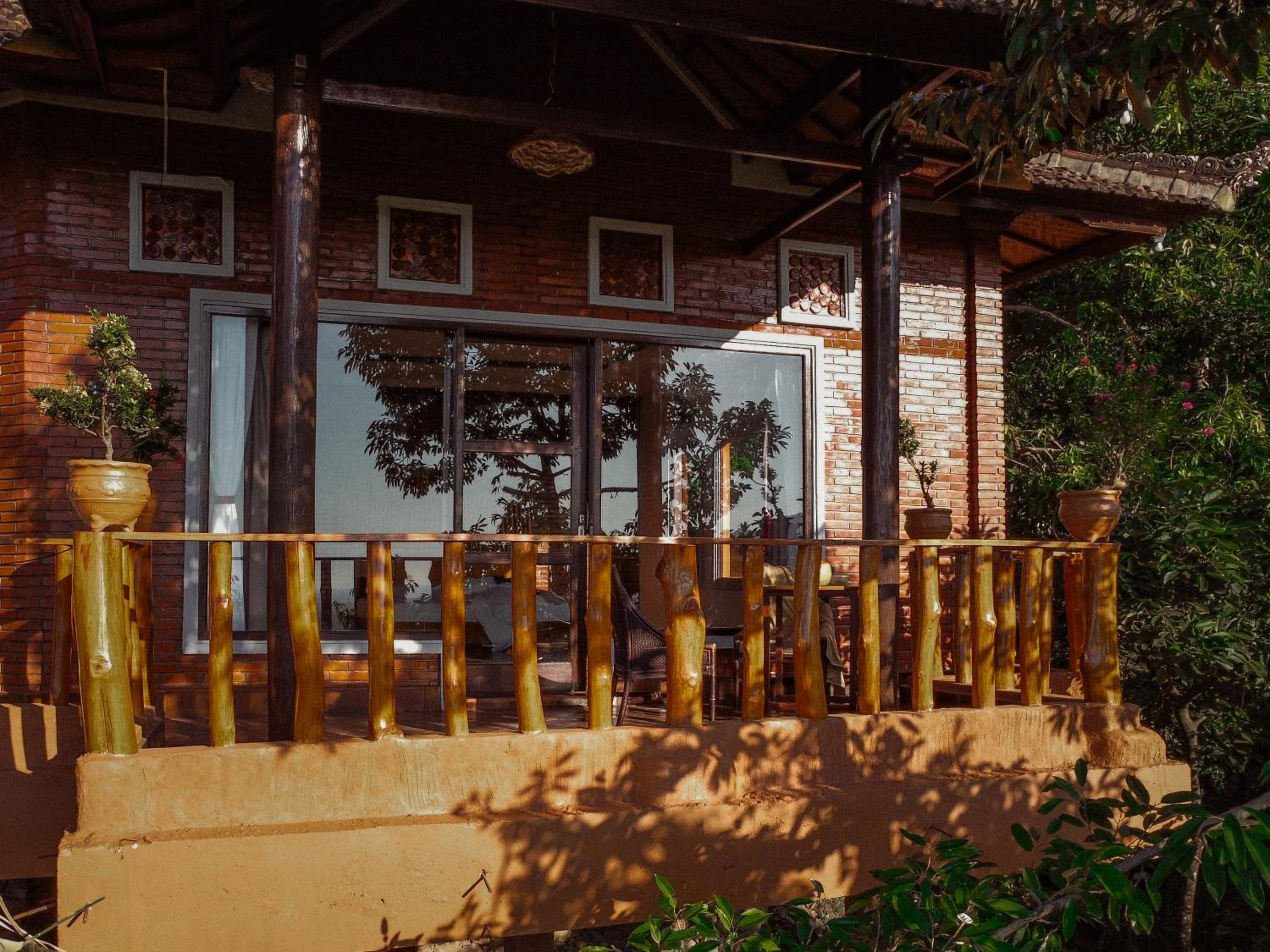 Kailash Lodge