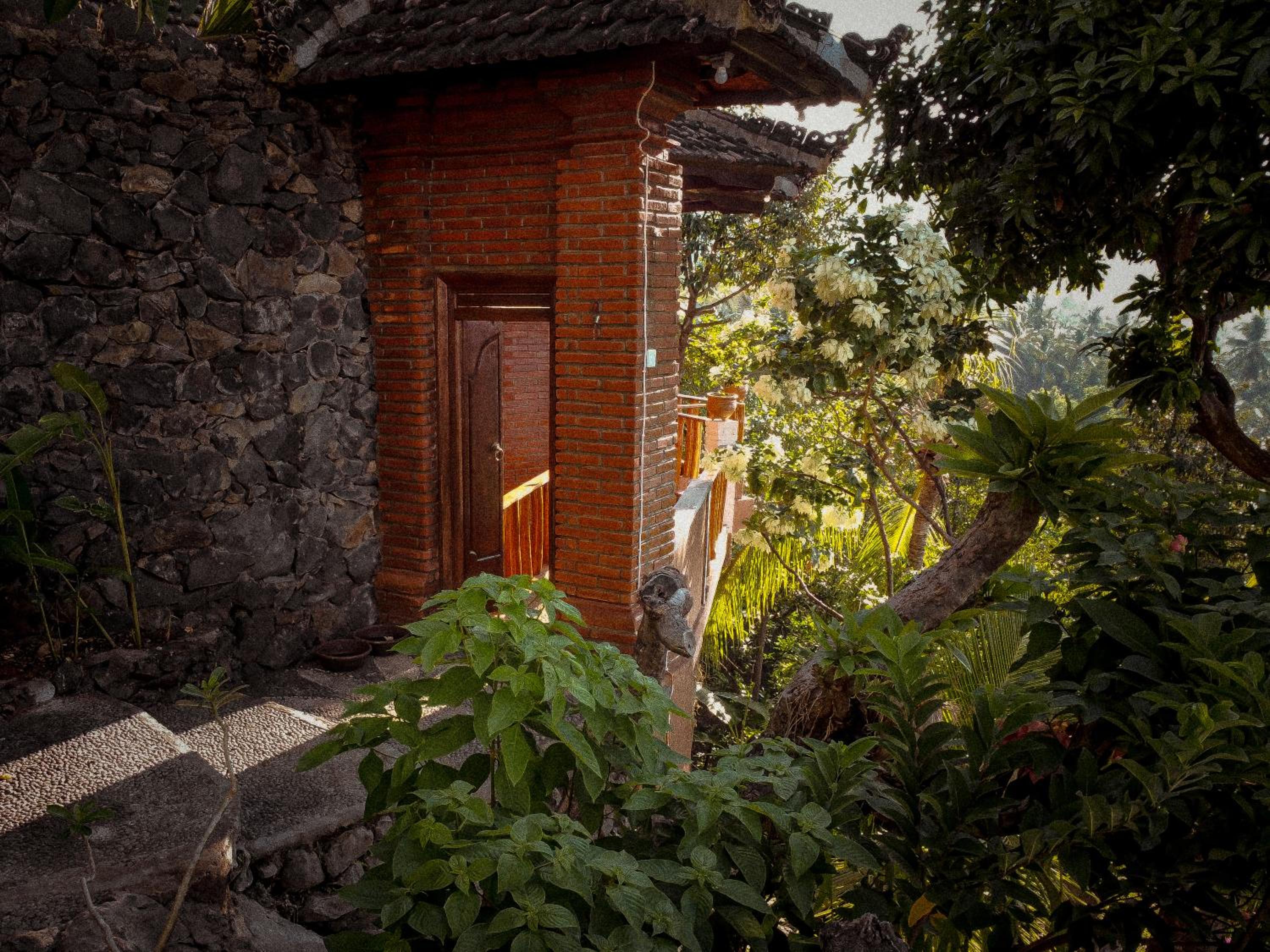 Kailash Lodge