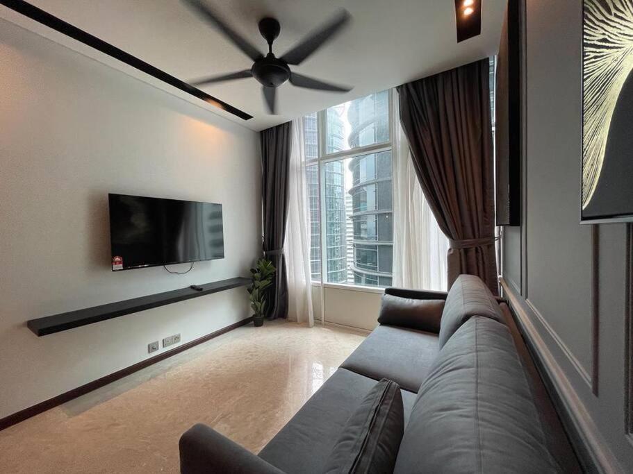 Deluxe Apartment Across KLCC