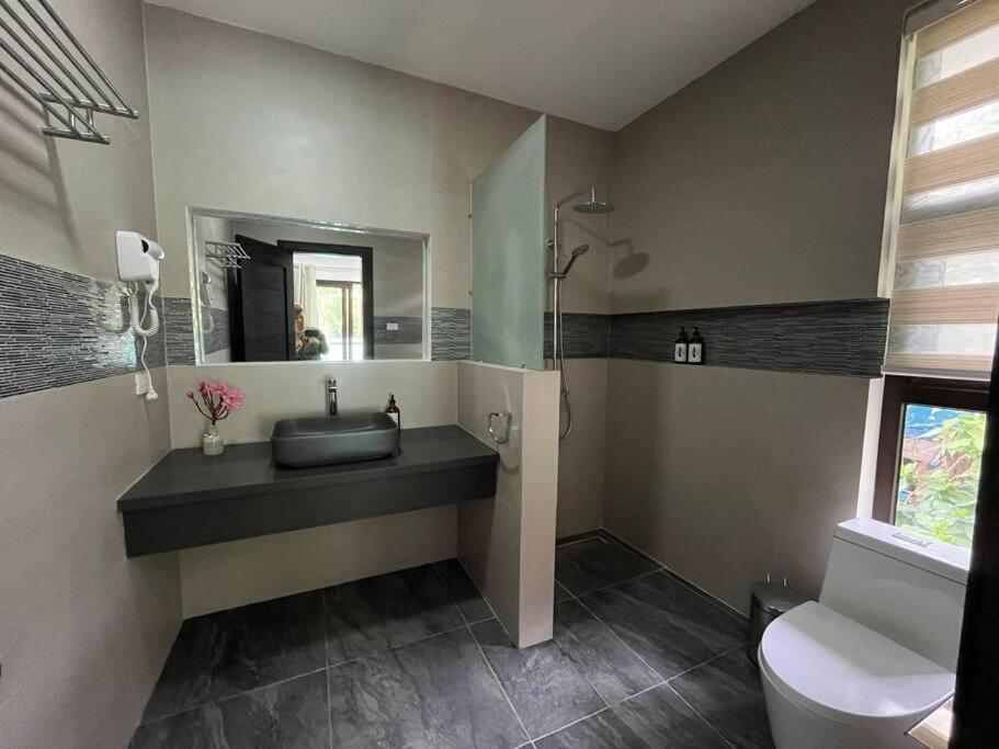 Photo 34