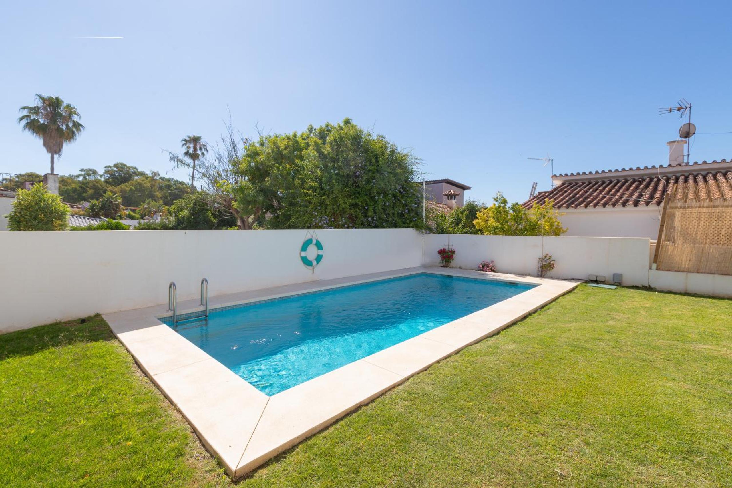 Espectacular villa con piscina en Marbella