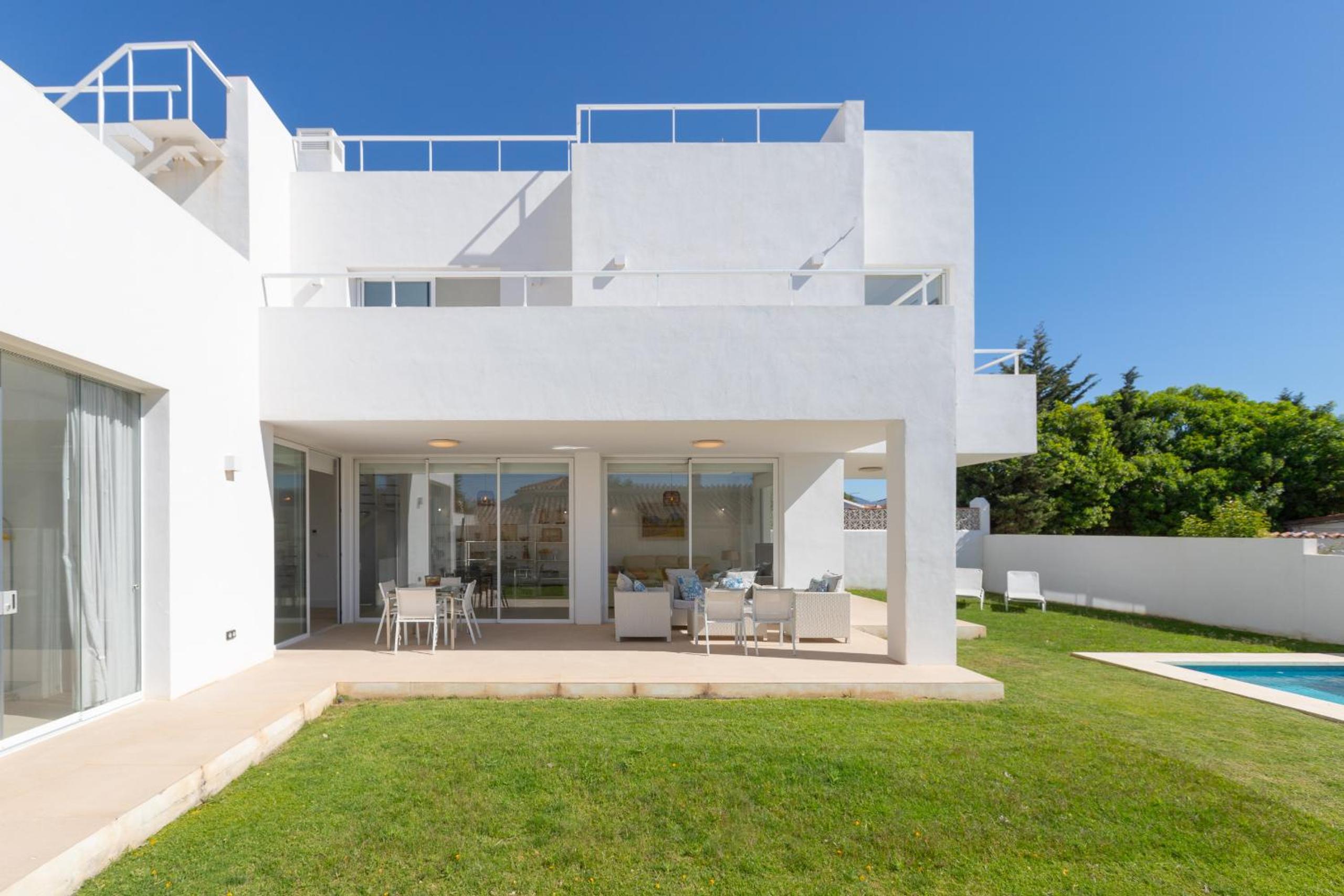 Espectacular villa con piscina en Marbella