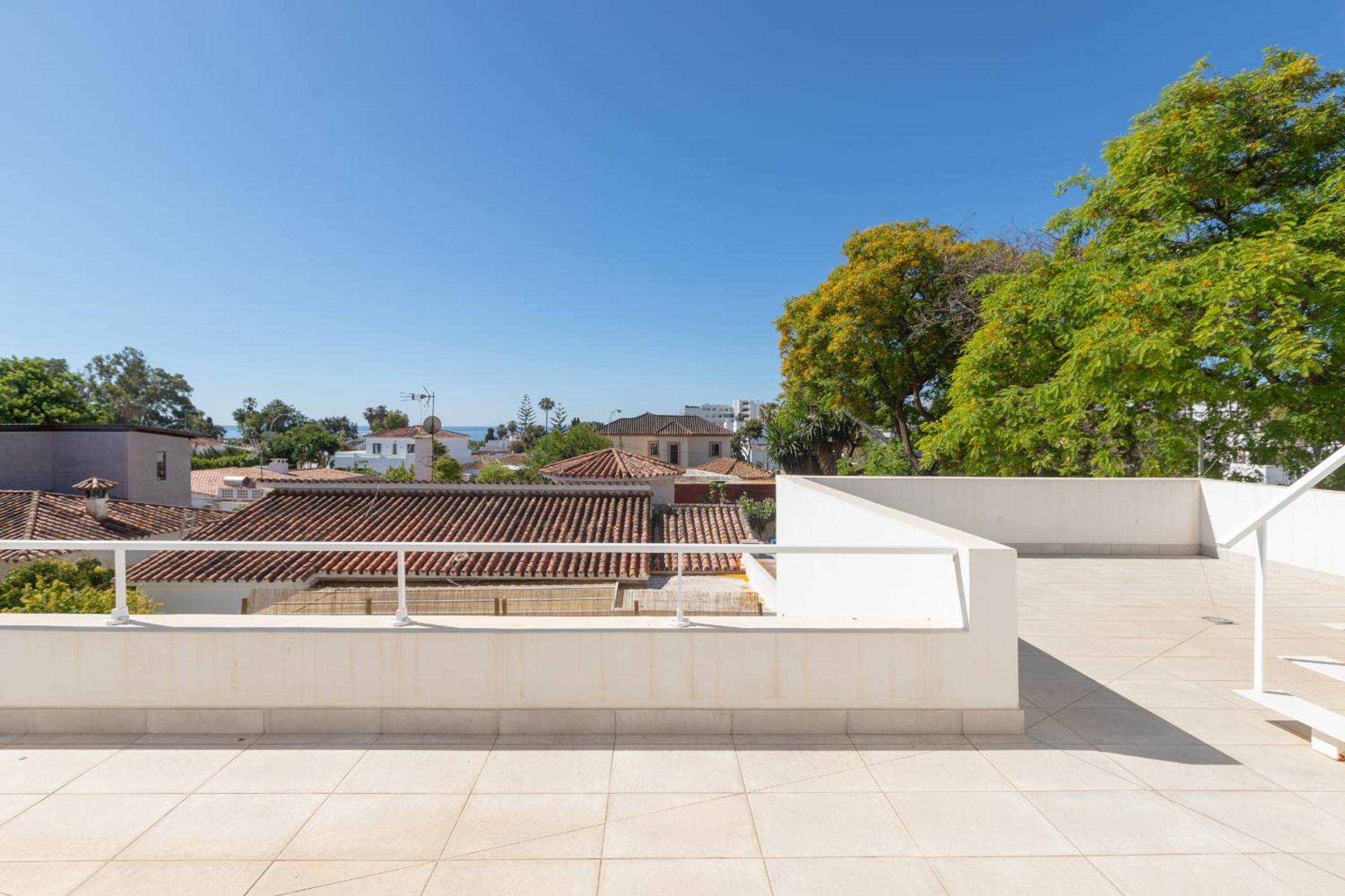 Espectacular villa con piscina en Marbella