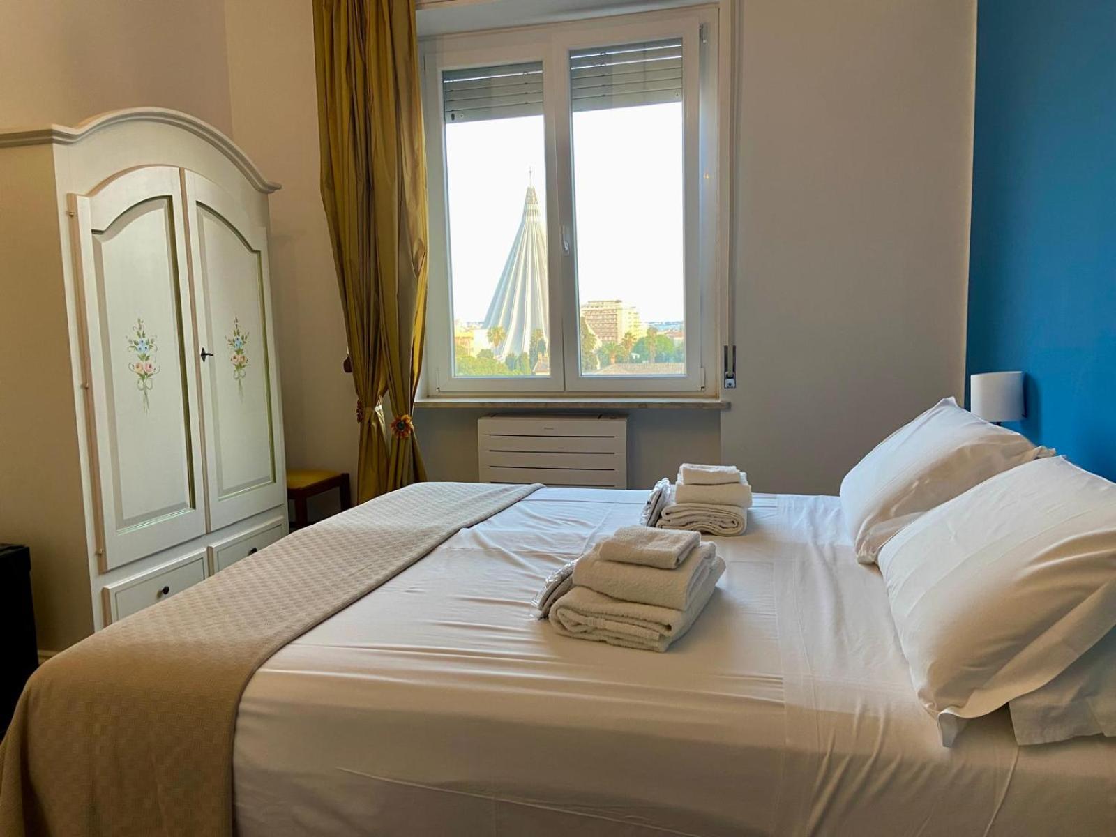 Panoramic Rooms