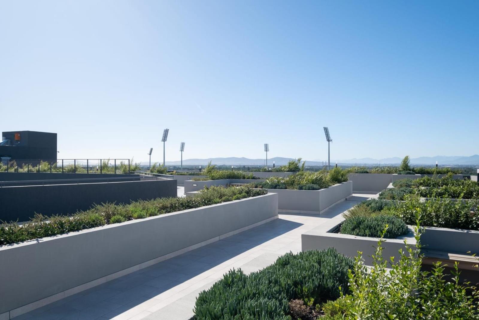 Rooftop Pool Gym Business Centre Restaurant