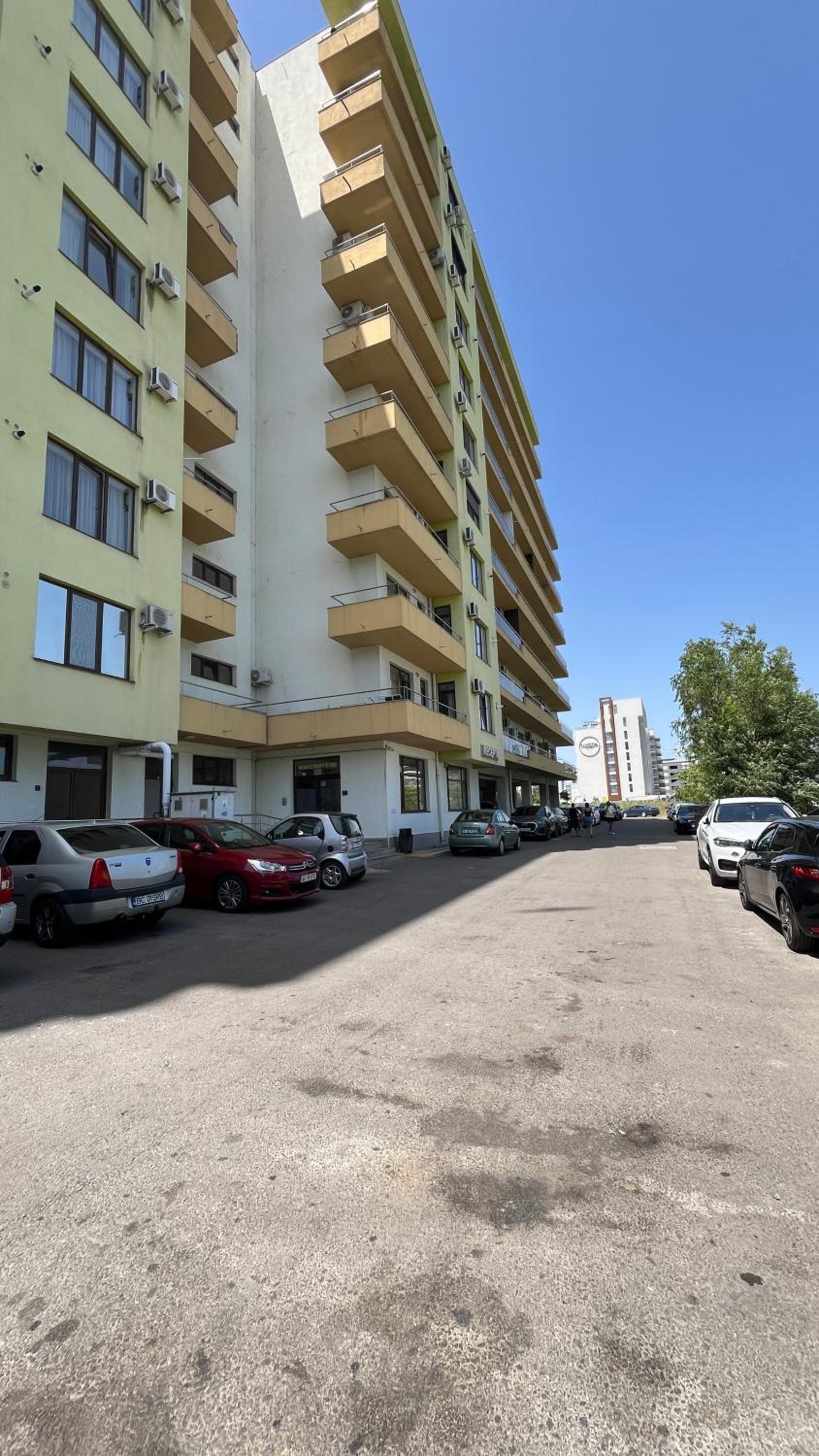 M by the lake Mamaia Summerland view 4